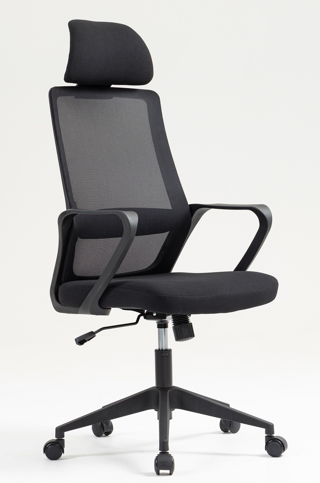 Sillón de oficina MARIO, alto, negro, malla y asiento negro